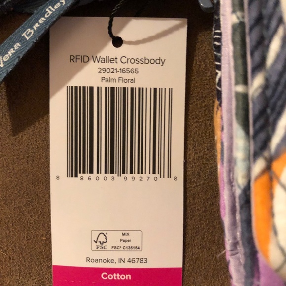 Vera Bradley wallet crossbody, palm floral, NWT, - Picture 2 of 7